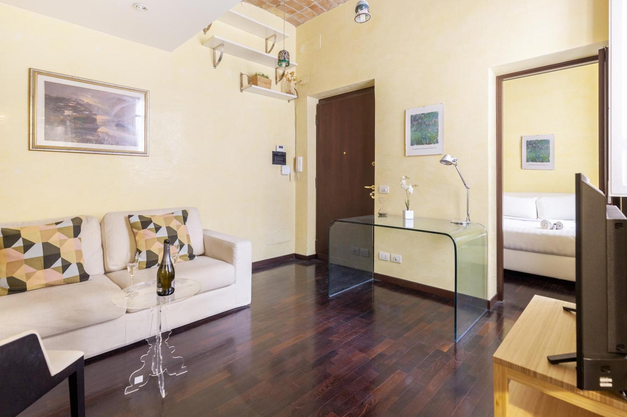 Hostly-urban Oasis Turati-few Steps From Colosseum Apartment Rom
